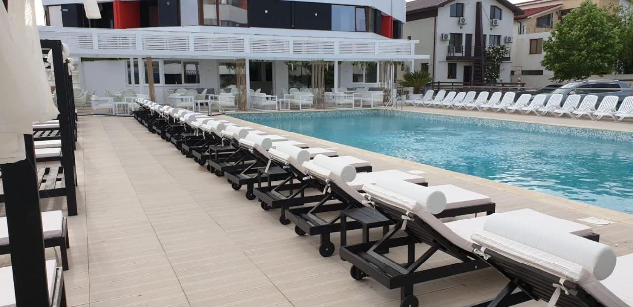 Unique Residence Apartament Năvodari Exteriör bild